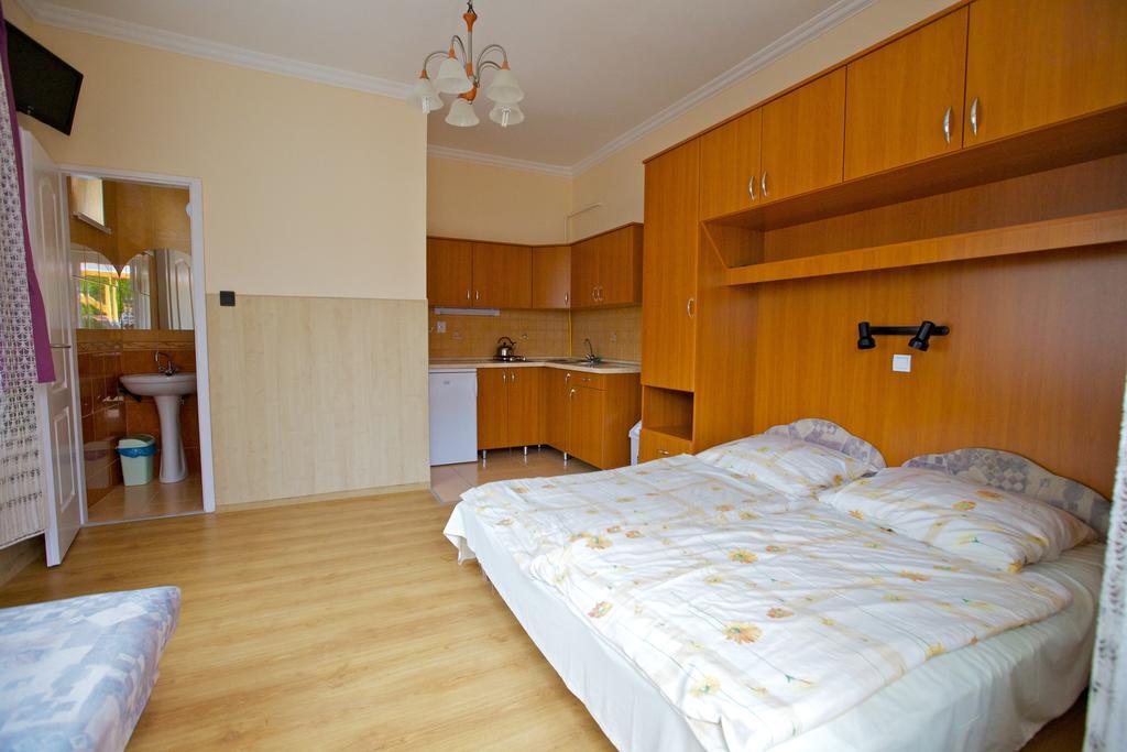 Ferenczi Apartament Hajduszoboszlo Phòng bức ảnh